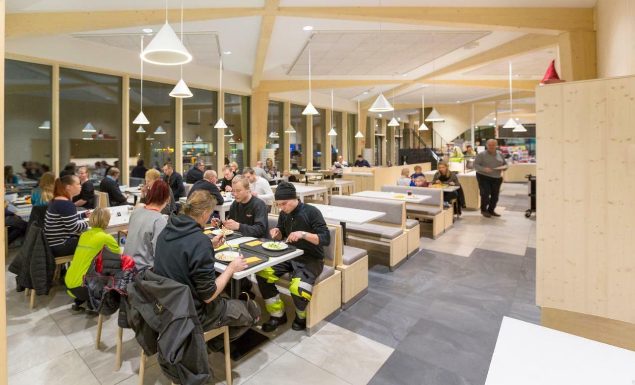 Niemenharjun Matkailukeskus Hotel Pihtipudas Bagian luar foto